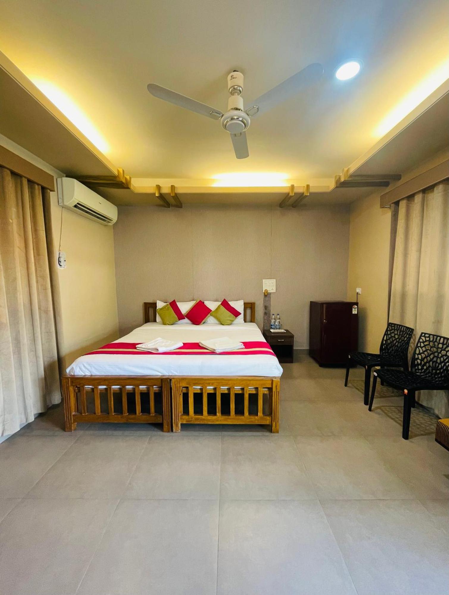 Lighthouse Waterpark And Resort Mansar Exterior foto